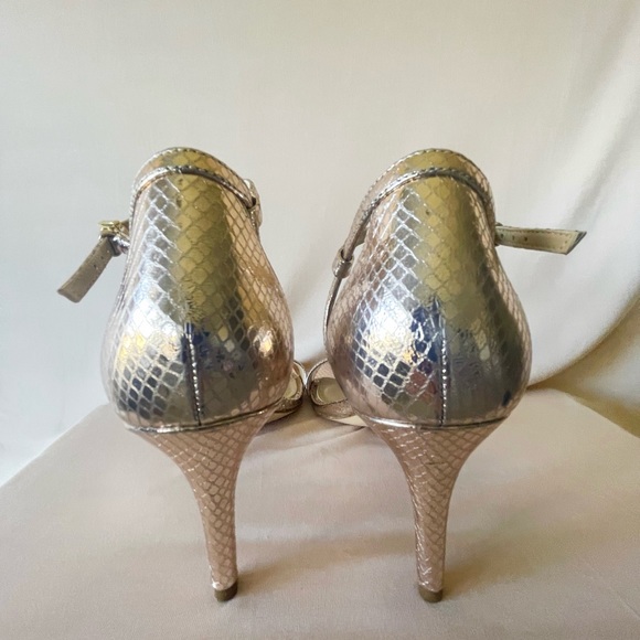 Michael Kors rose golden heels new size us 8.5 NWOT - Picture 2 of 14